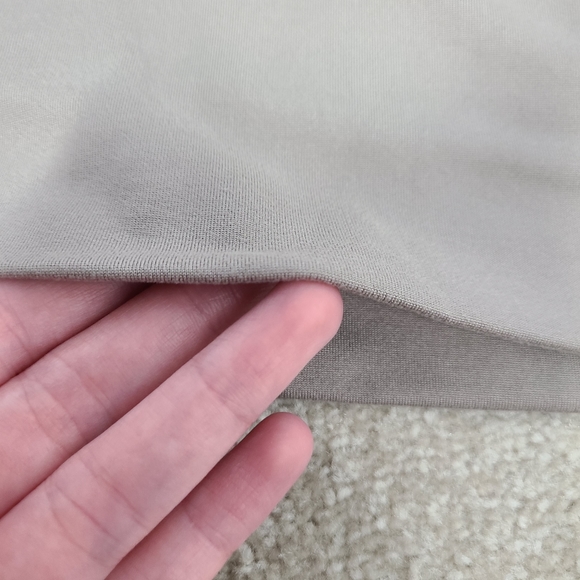 OOTDFash Long Sleeve Crop Top Size Medium - Picture 2 of 7